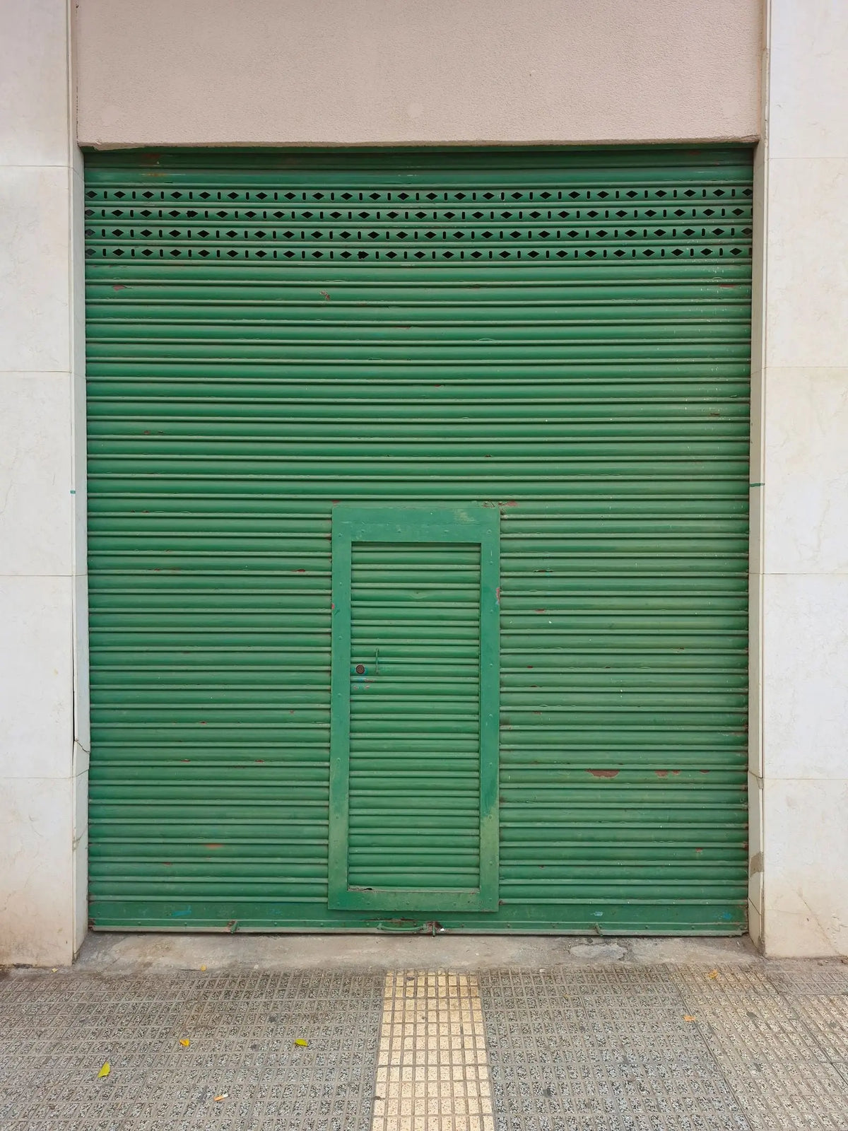 Polycarbonate Rolling Shutter Dubai - Supply &amp; Install